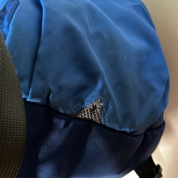 Patagonia Refugio 28L Pack Backpack Blue
Padded Hiking Outdoors Laptop - Picture 15 of 16